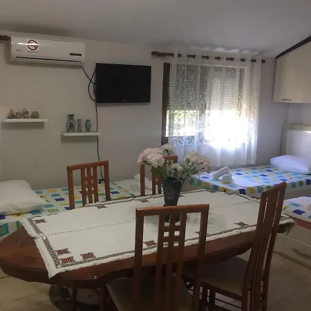 Lille France Hotel apartamentowy *