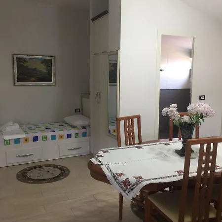 Lille France 公寓式酒店 3*