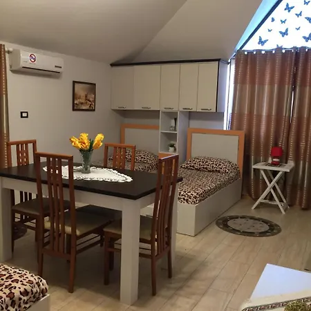 Lille France 3* شكودر